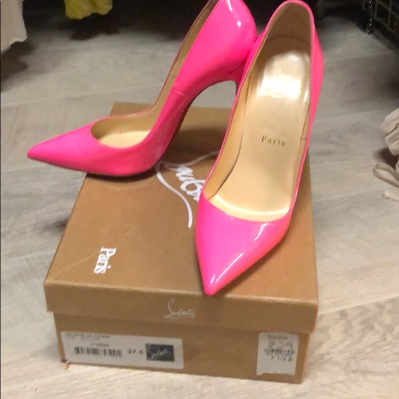 Christian Louboutin So Kate 120 Shocking Pink - Picture 4 of 4